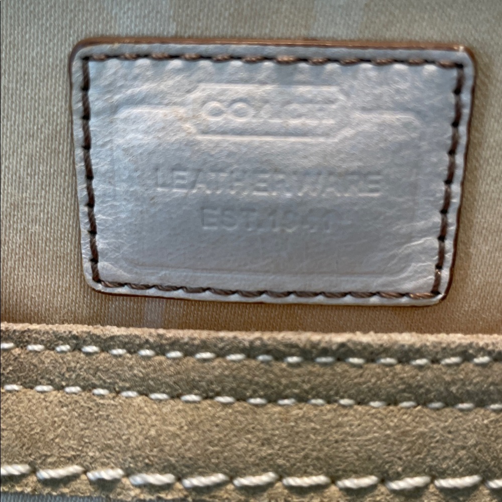 ππππCoach Cream Tote Bag - Picture 2 of 12